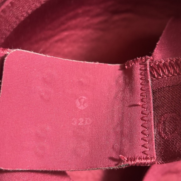 Lululemon Bra Womens 32D Red Front Closure Adjustable Straps Yoga - Picture 4 of 5